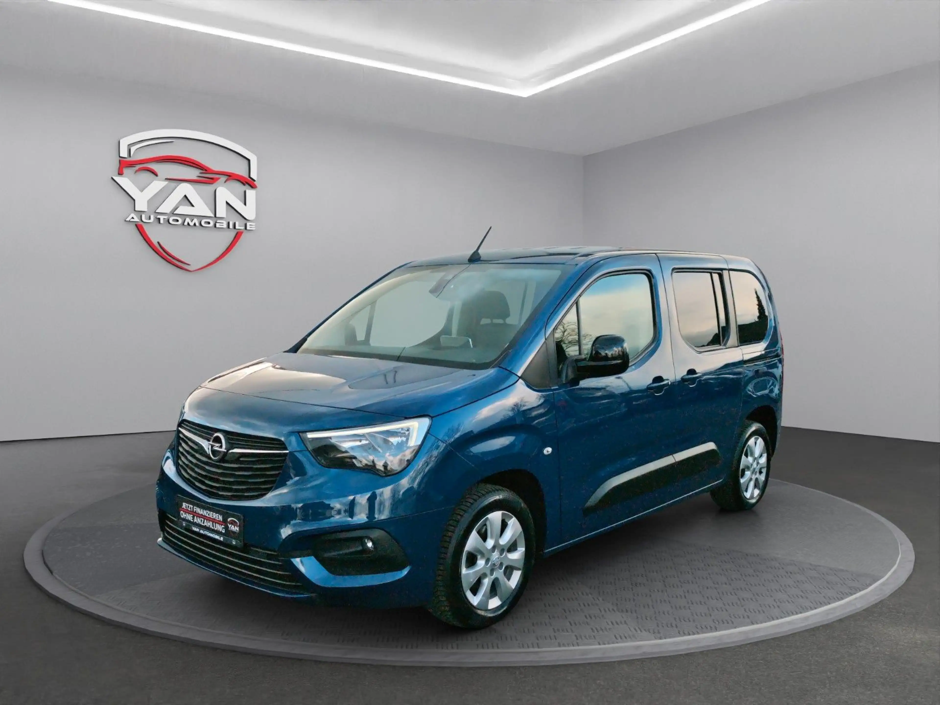 Opel Combo Life 1.5 *Standheiz*Sitzheiz*Kamera*