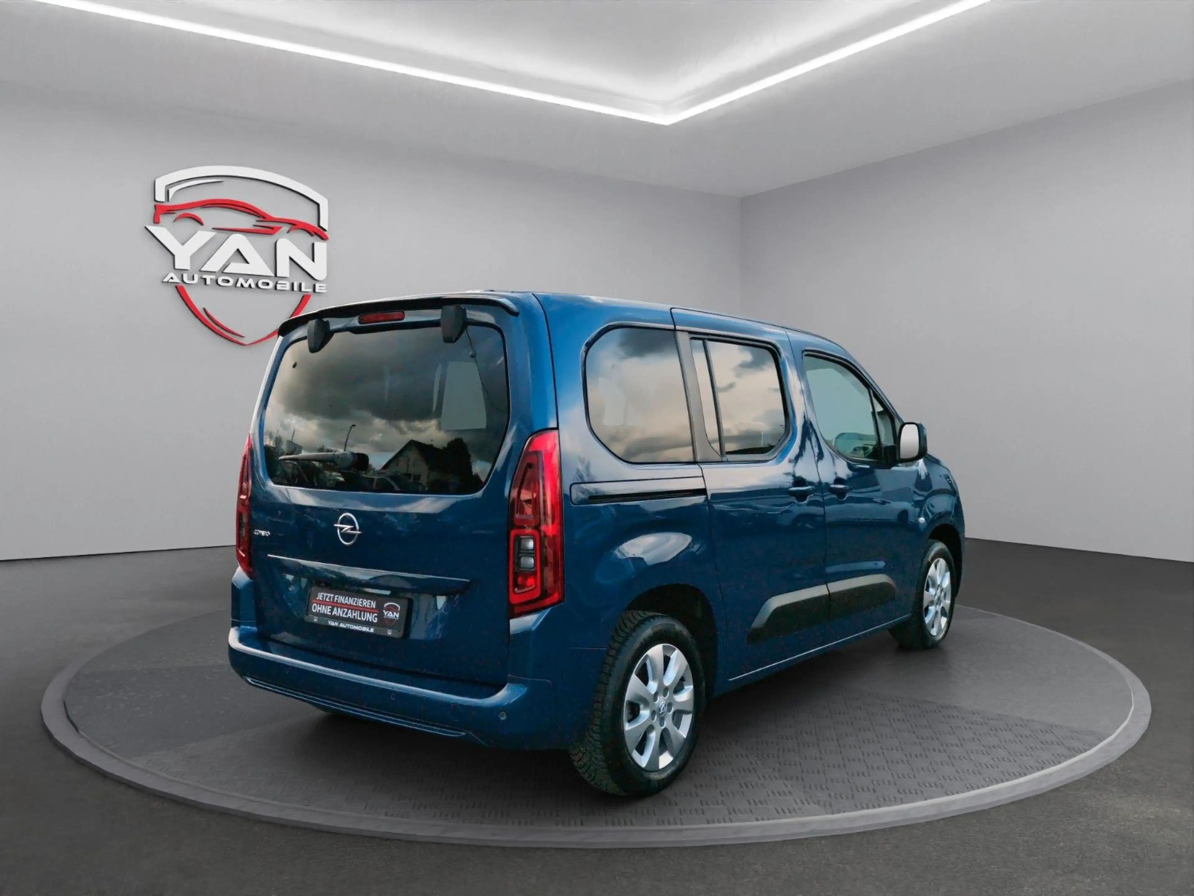 Opel Combo Life 1.5 *Standheiz*Sitzheiz*Kamera* — photo 6