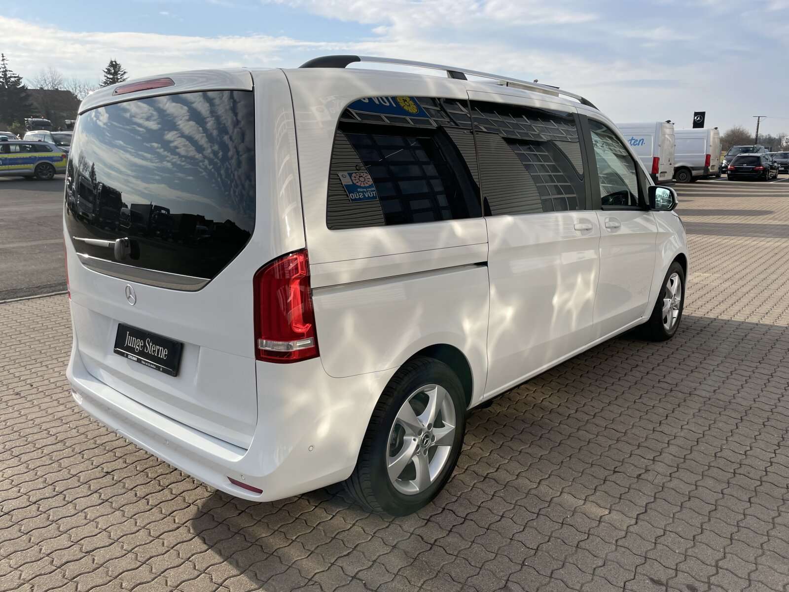 Mercedes-Benz V 250