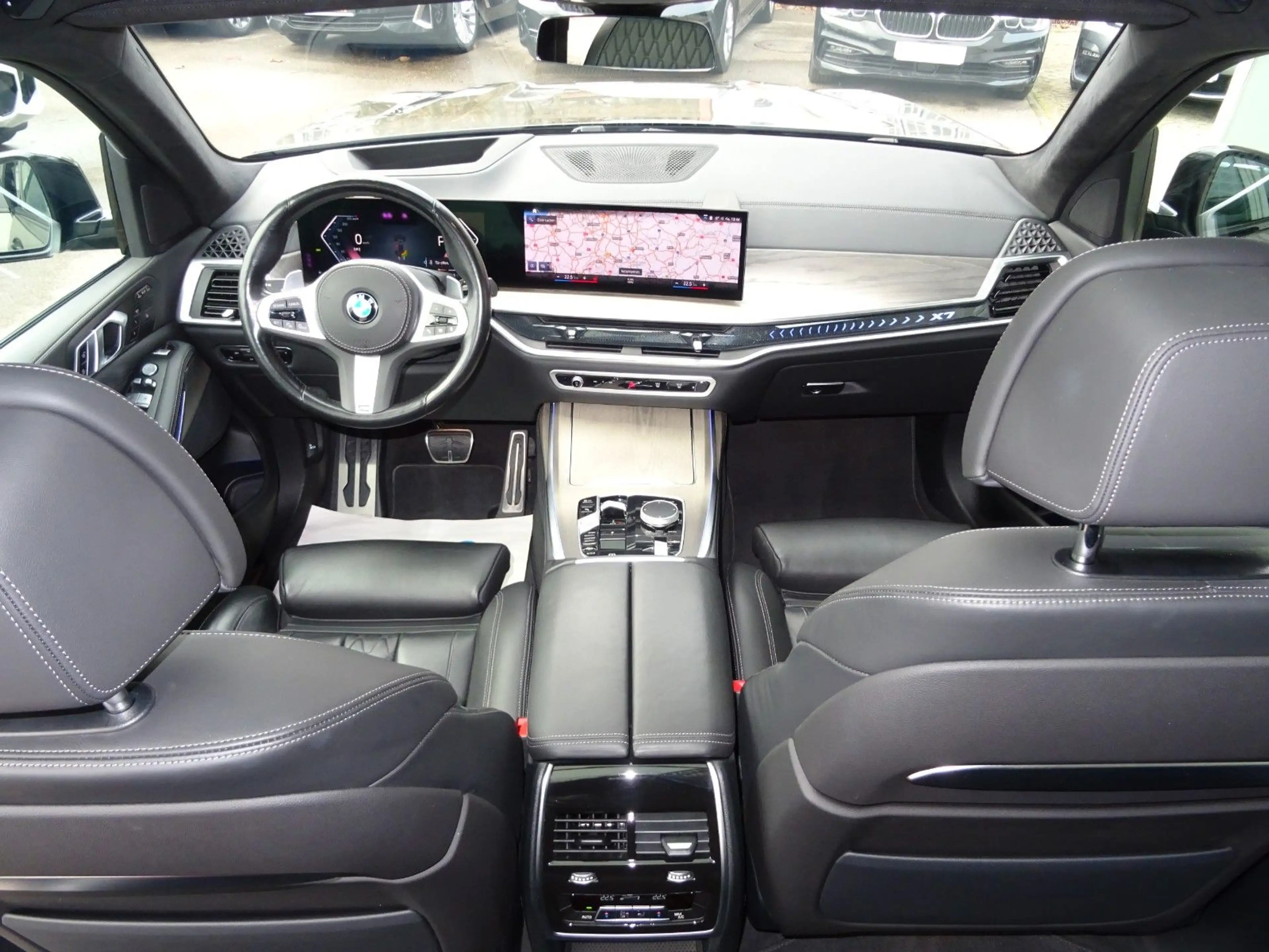 BMW X7 xDrive40d LCI M Sportpaket Pro 7-Sitze Iconic — photo 10