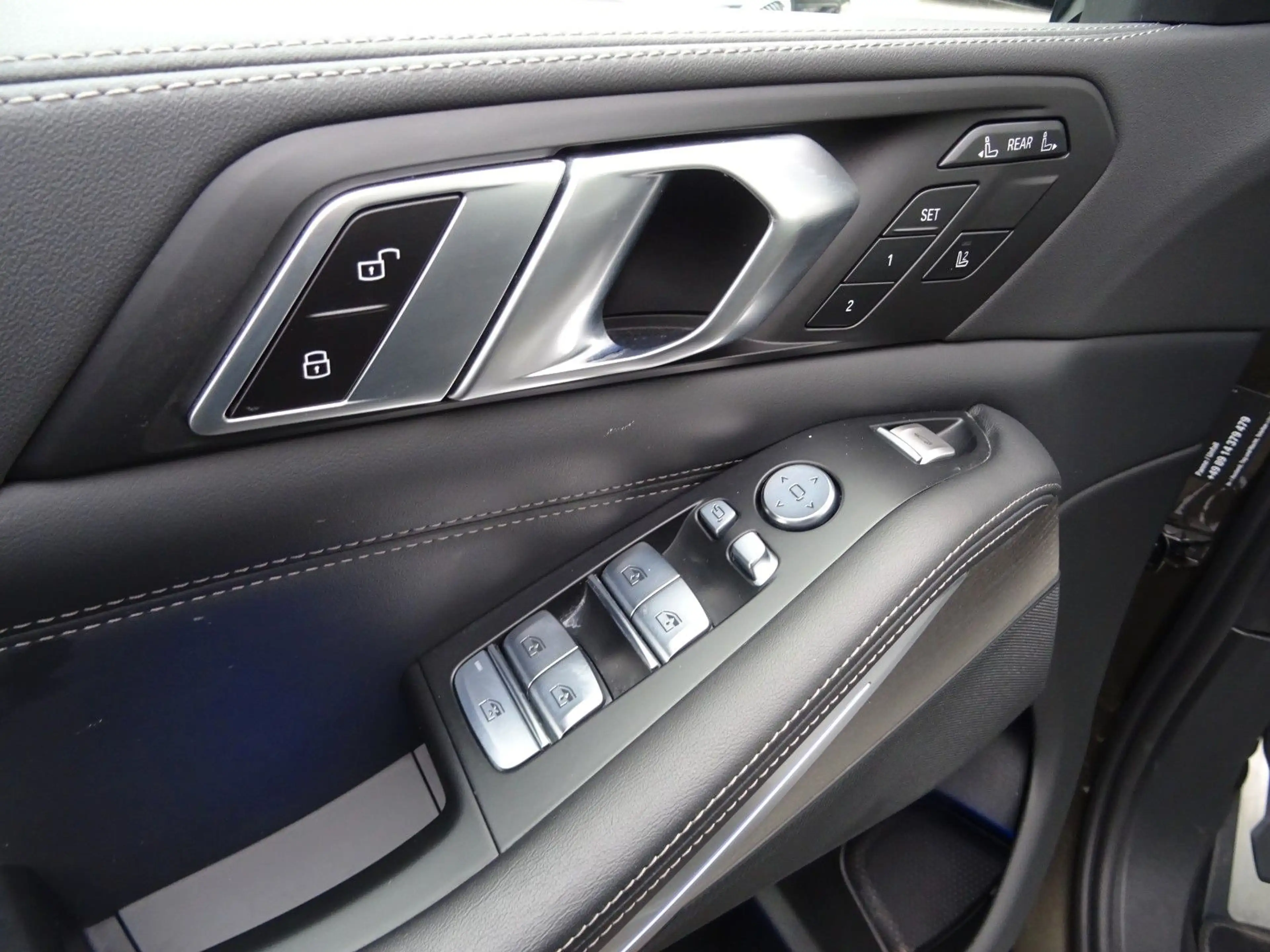 BMW X7 xDrive40d LCI M Sportpaket Pro 7-Sitze Iconic — photo 13