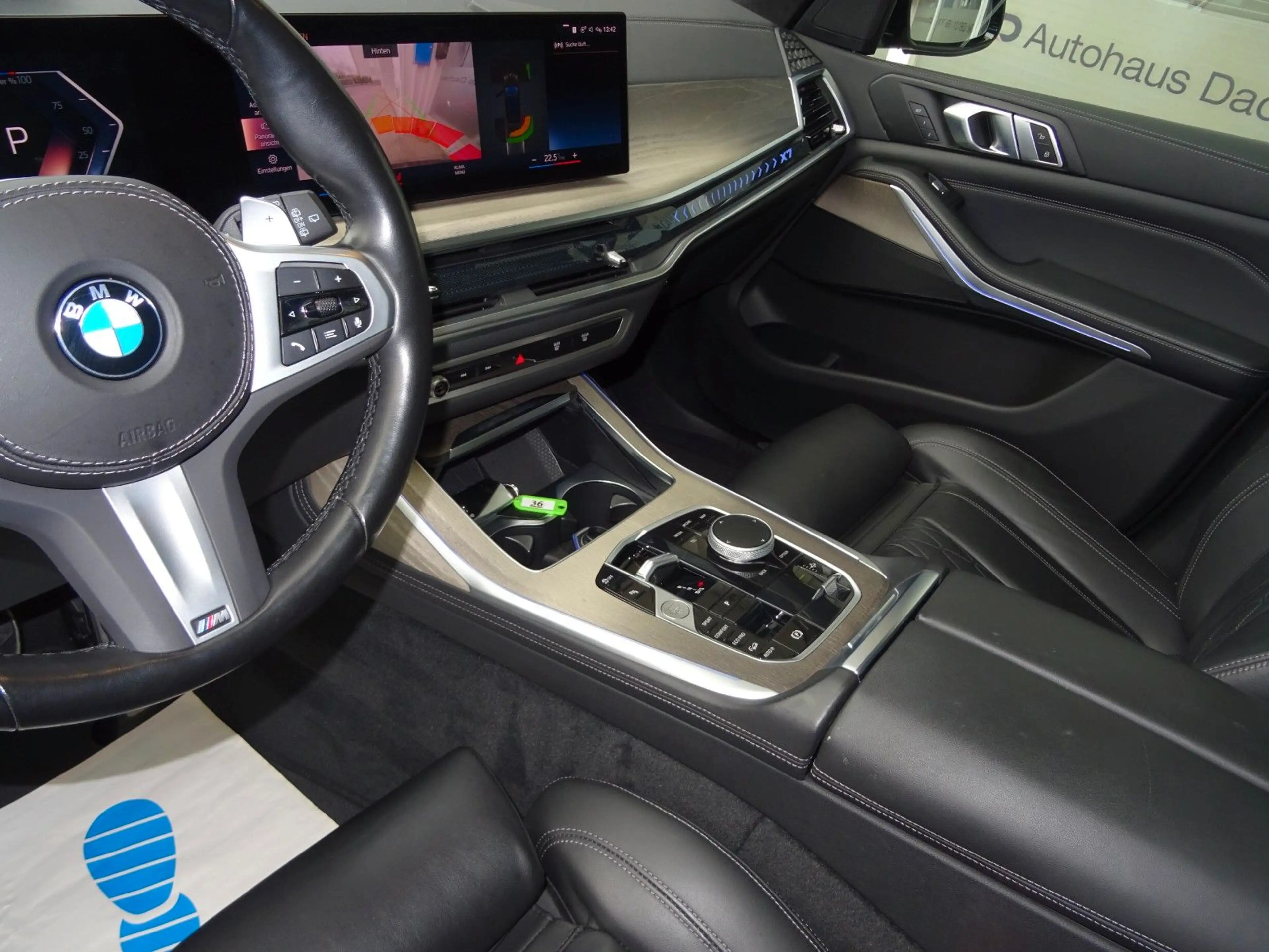 BMW X7 xDrive40d LCI M Sportpaket Pro 7-Sitze Iconic — photo 11