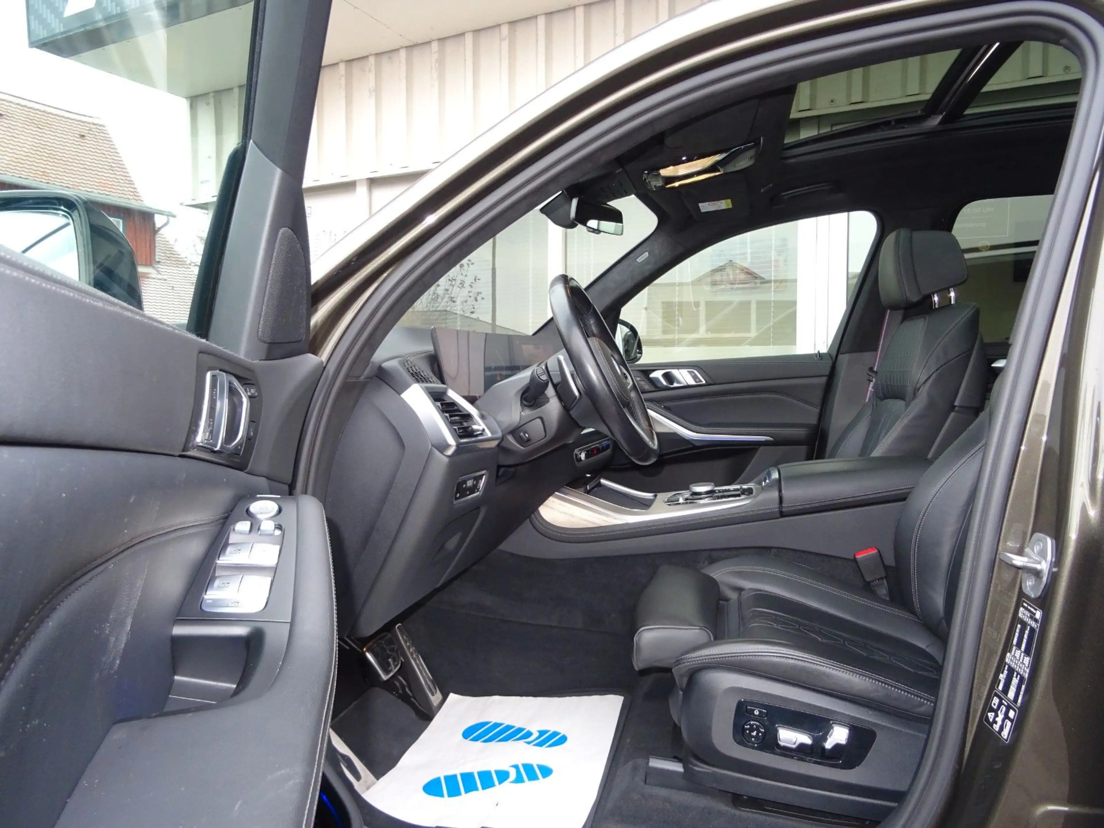 BMW X7 xDrive40d LCI M Sportpaket Pro 7-Sitze Iconic — photo 12