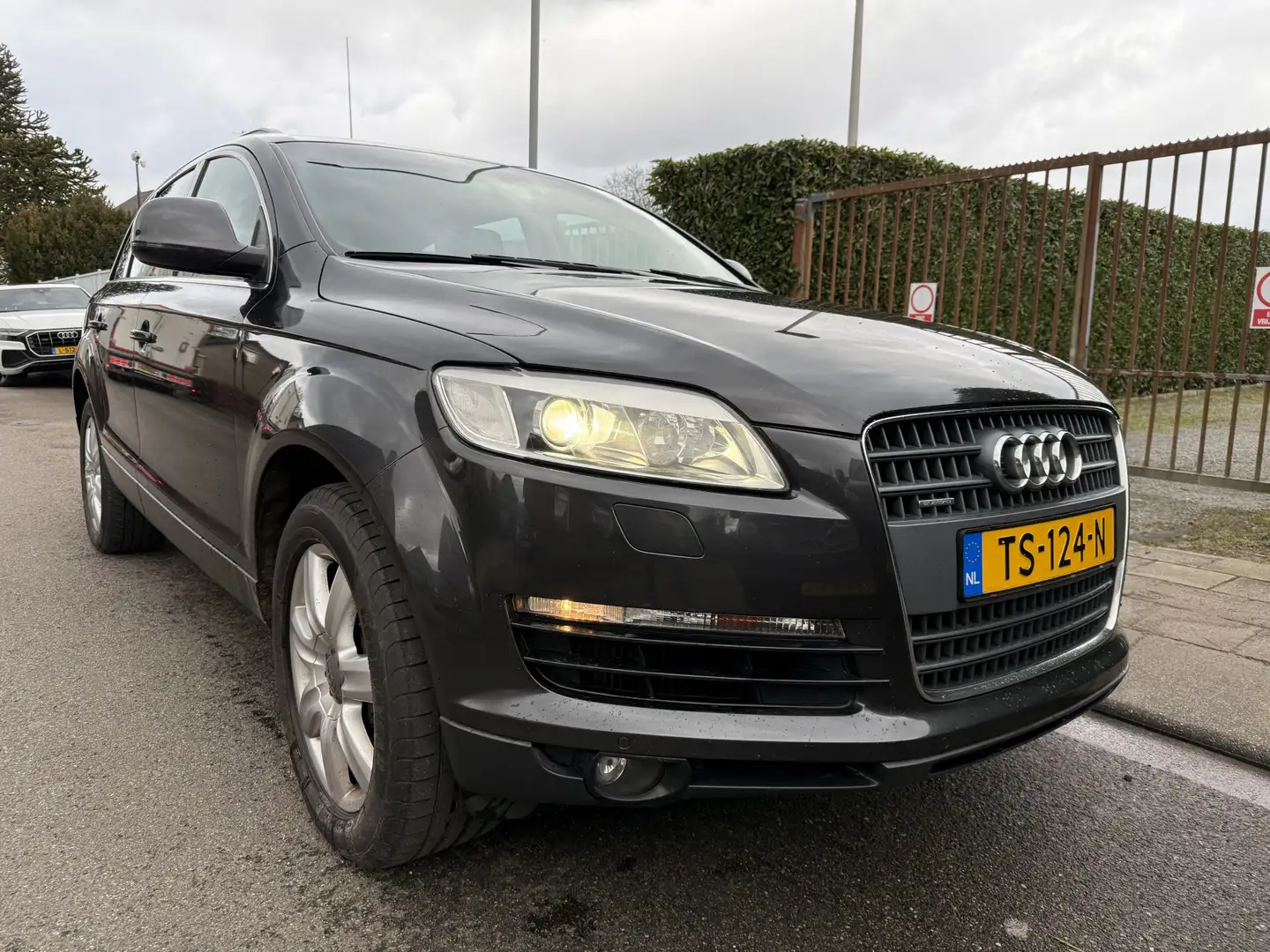 Audi Q7 3.0 TDI QUATTRO PRO LINE XENON/NAVI/LEER/CAMERA/TR Szary - 1