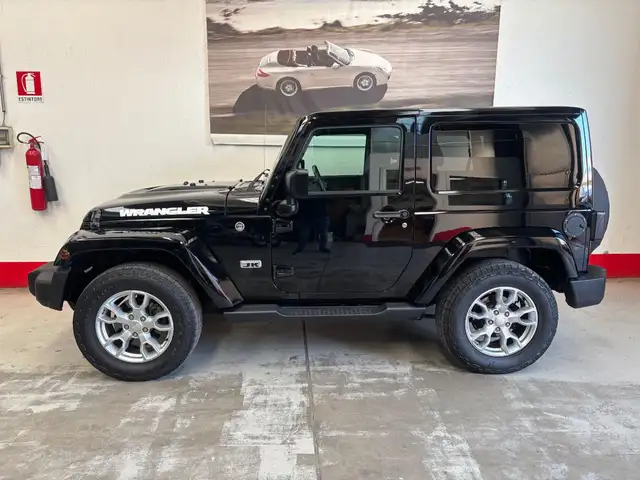 Jeep Wrangler 2.8 CRD DPF JK EDITION + SOFT TOP