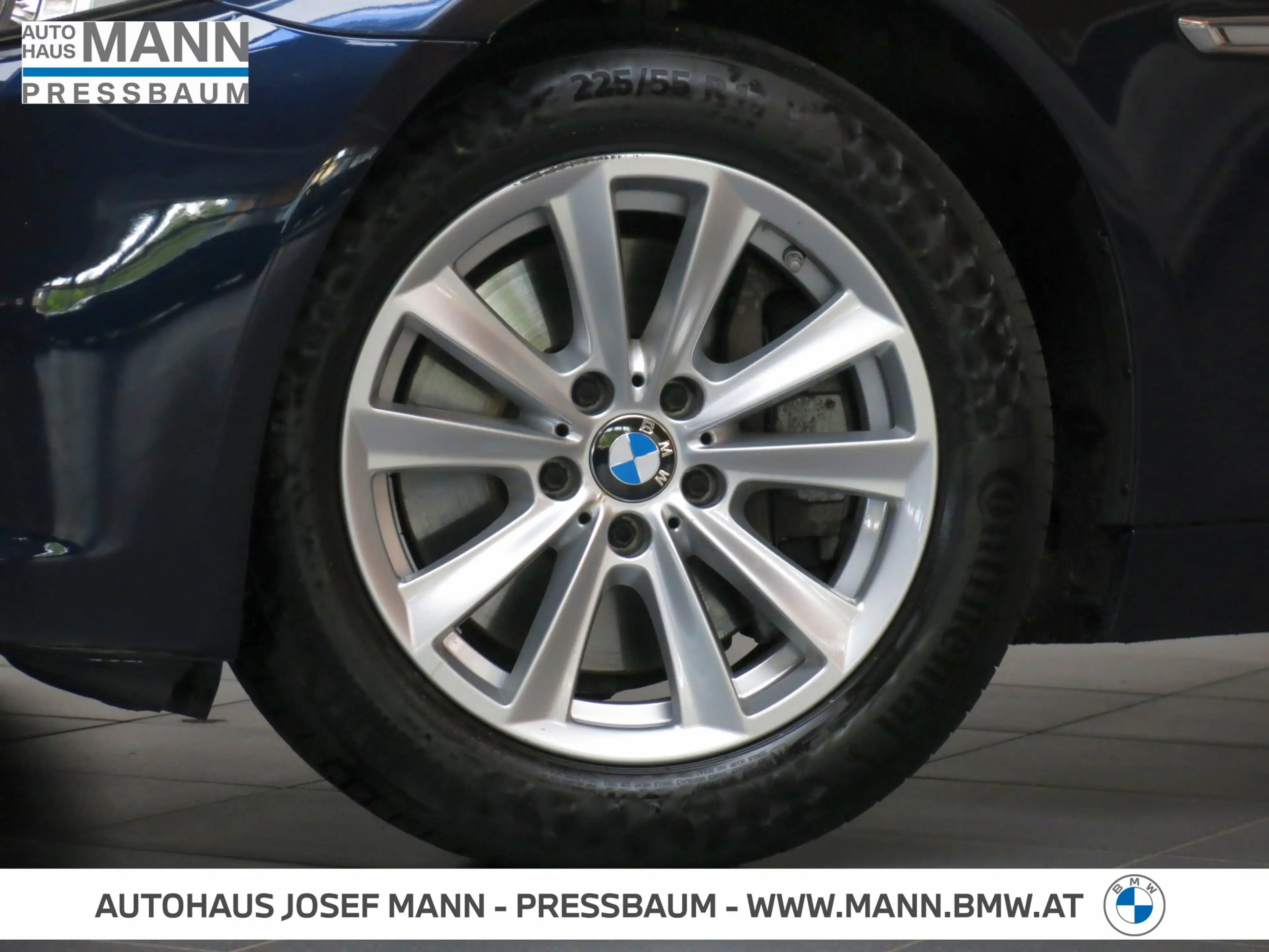 BMW 528 i xDrive — photo 10