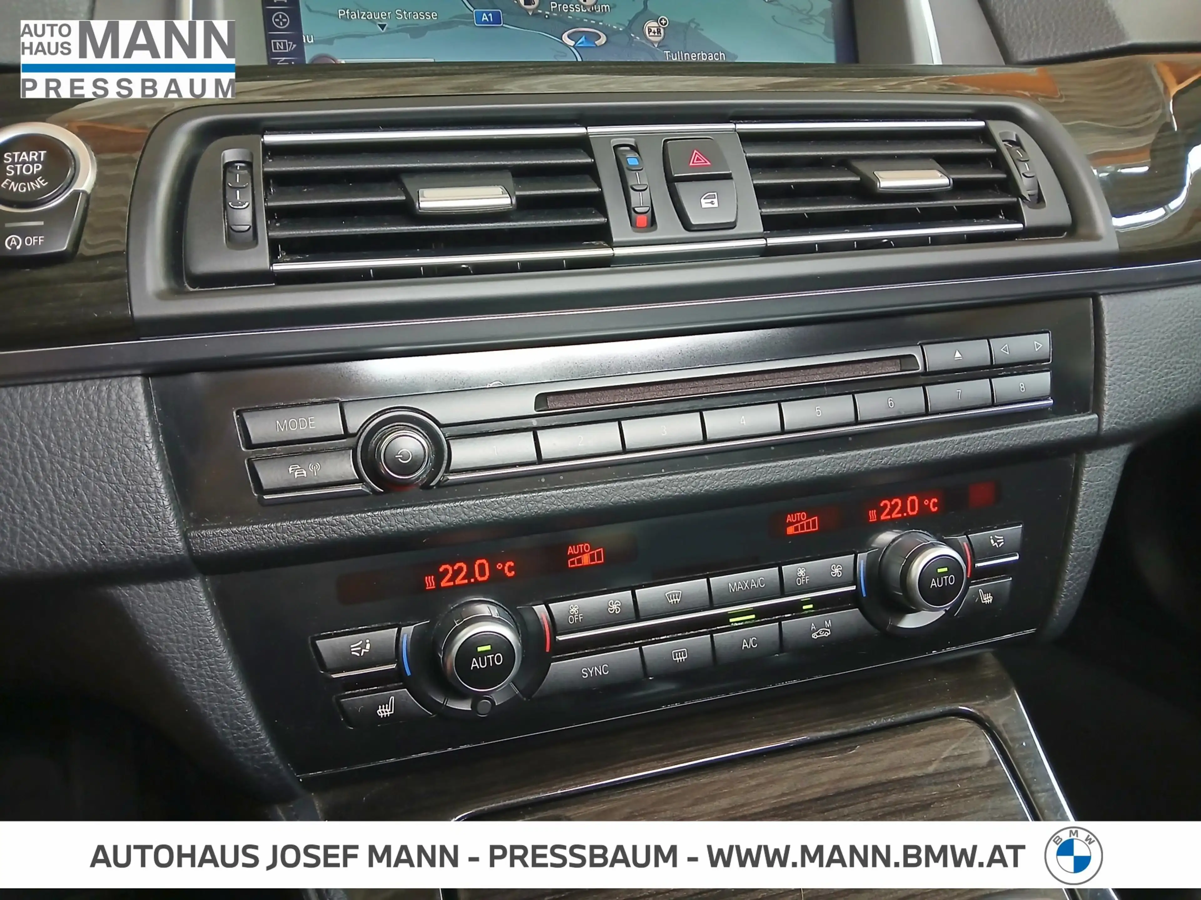 BMW 528 i xDrive — photo 13