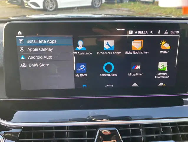 BMW 5 Series view 10