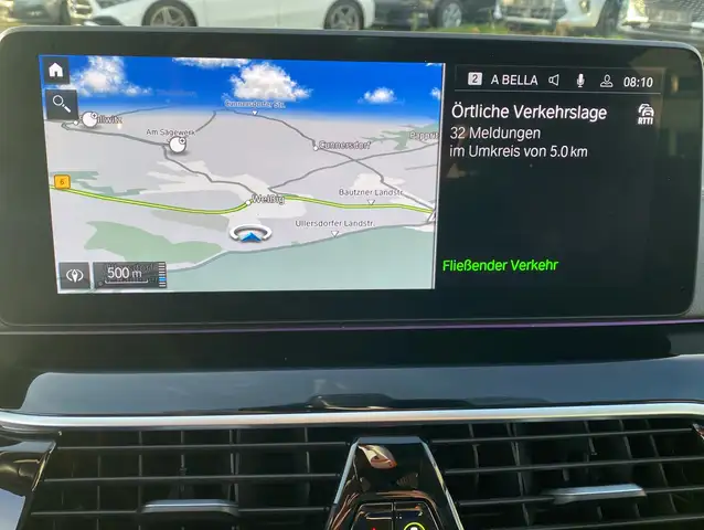 BMW 5 Series view 9