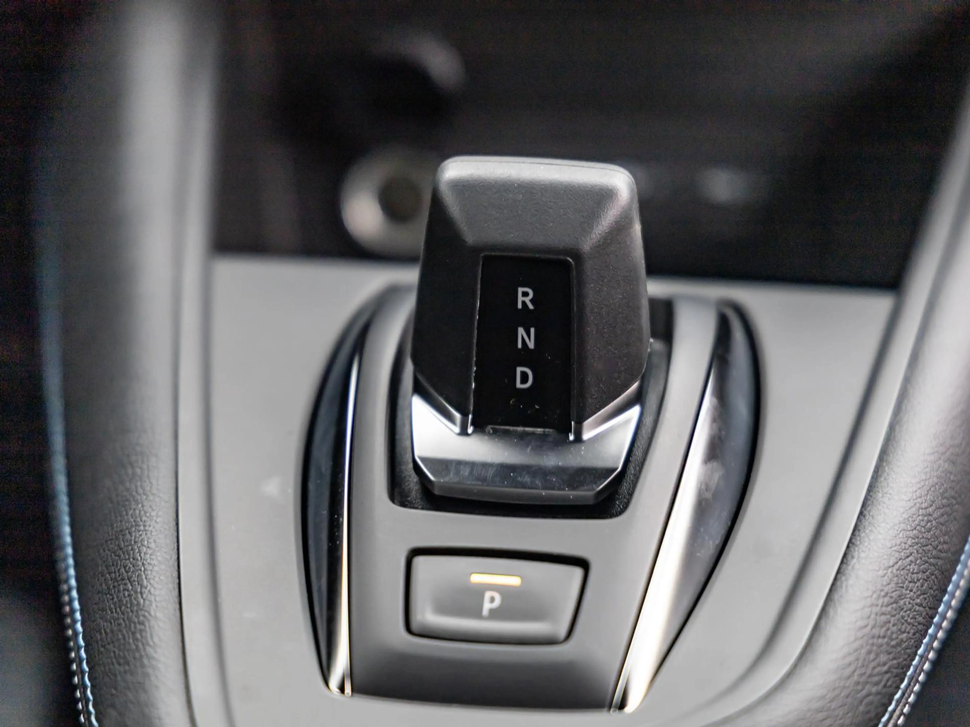 Renault Symbioz TCE 140 EDC Esprit Alpine M-Hybrid WINTERPAKET — photo 12