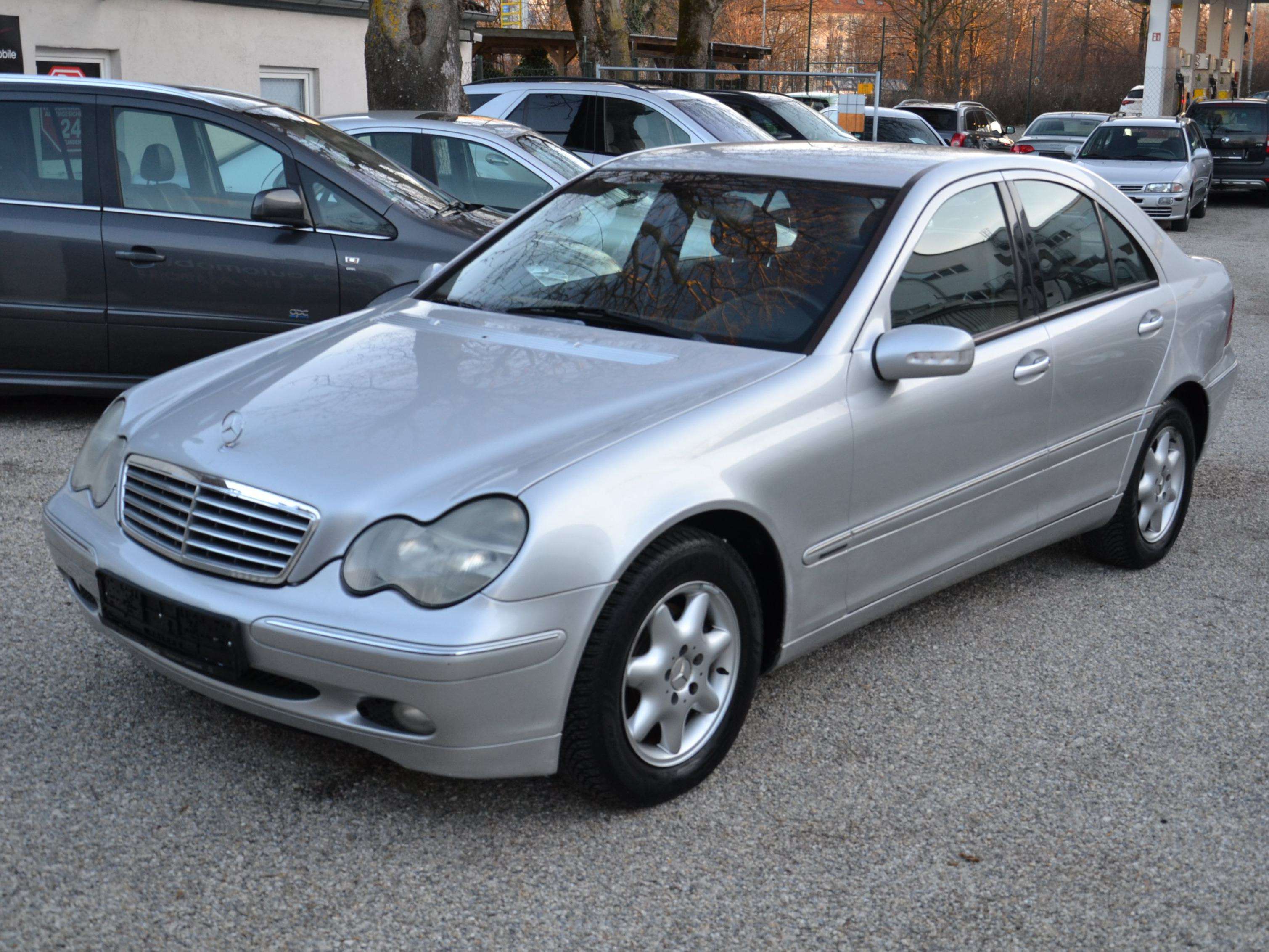 Second hand Mercedes Benz C-Class 