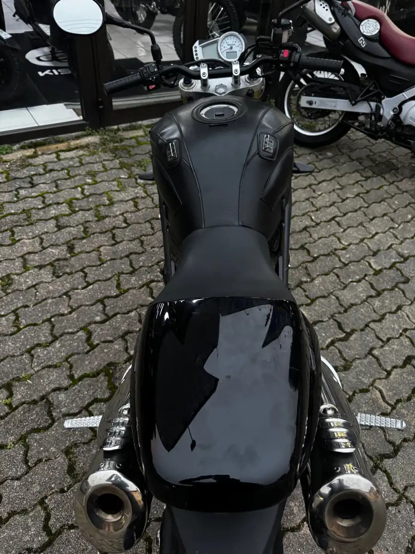 Triumph Speed Triple 1050 Negro - 2