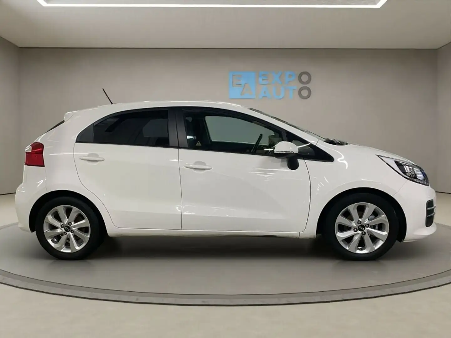 Kia Rio 1.2 CVVT Tech Blanco - 2