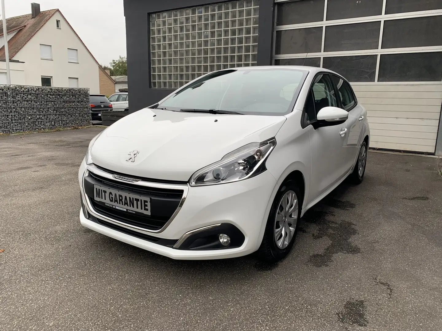 Peugeot 208 208 1.2 PureTech 82 Active *SHZ*PDC*Tempomat* - 1