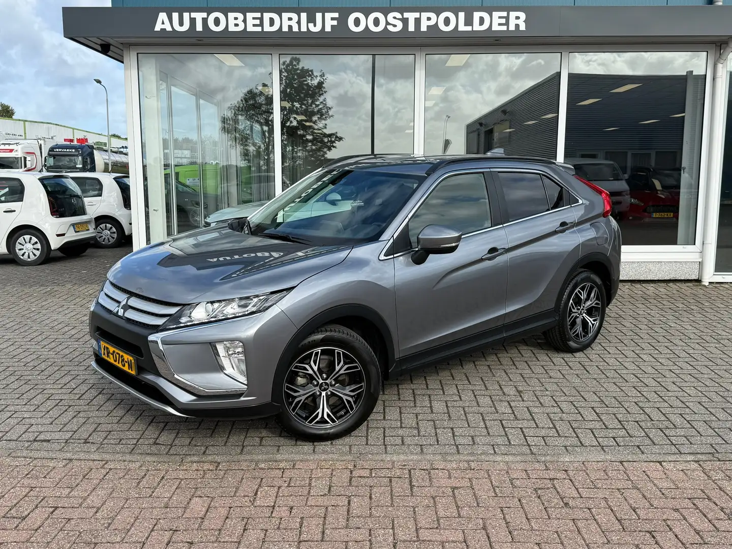 Mitsubishi Eclipse Cross 1.5 DI-T Pure Gris - 1