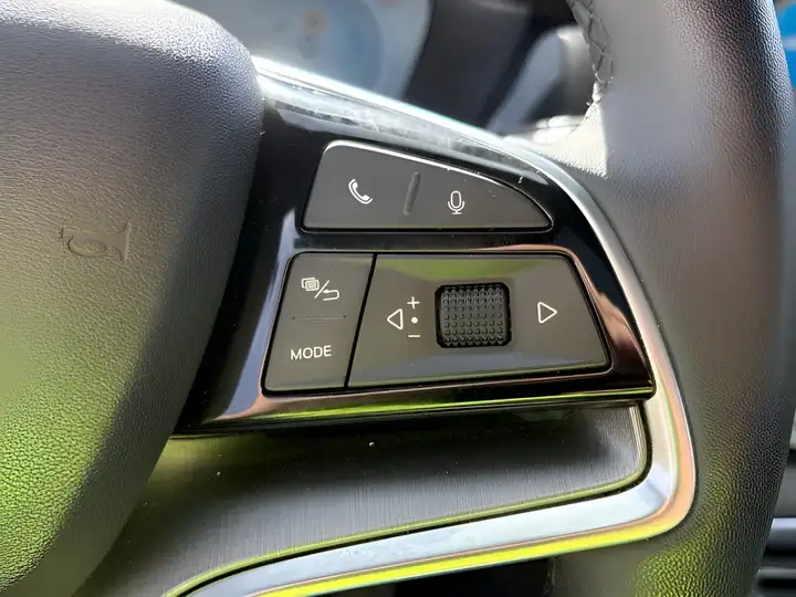 BYD Seal U DM-i COMFORT 2025, foto 13