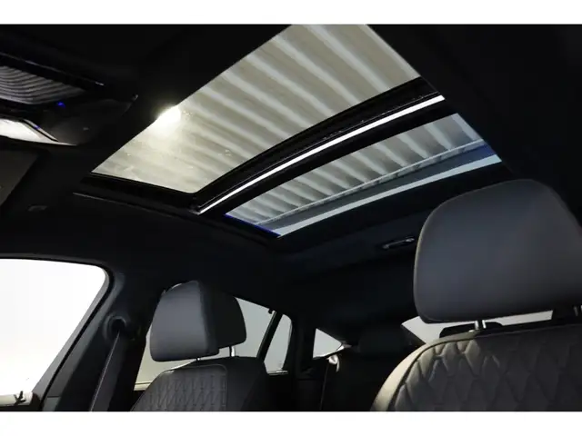 BMW X6 view 13
