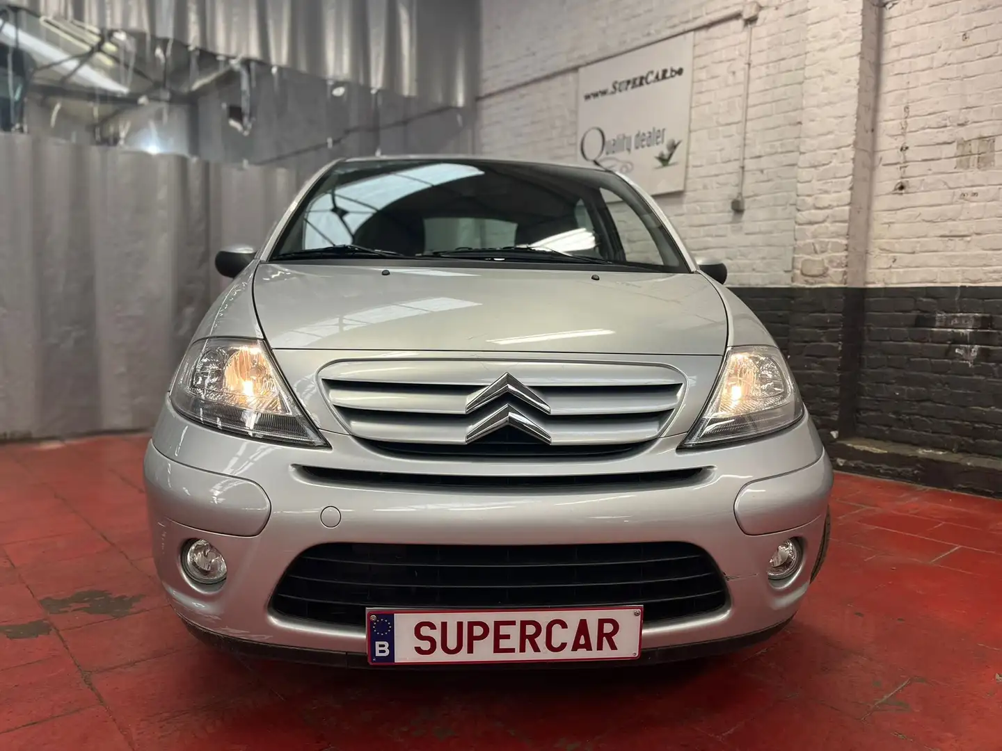 Citroen C3 C3 1.6i Exclusive * A/C * CAPT ARR * 182 X 42 * Silber - 2