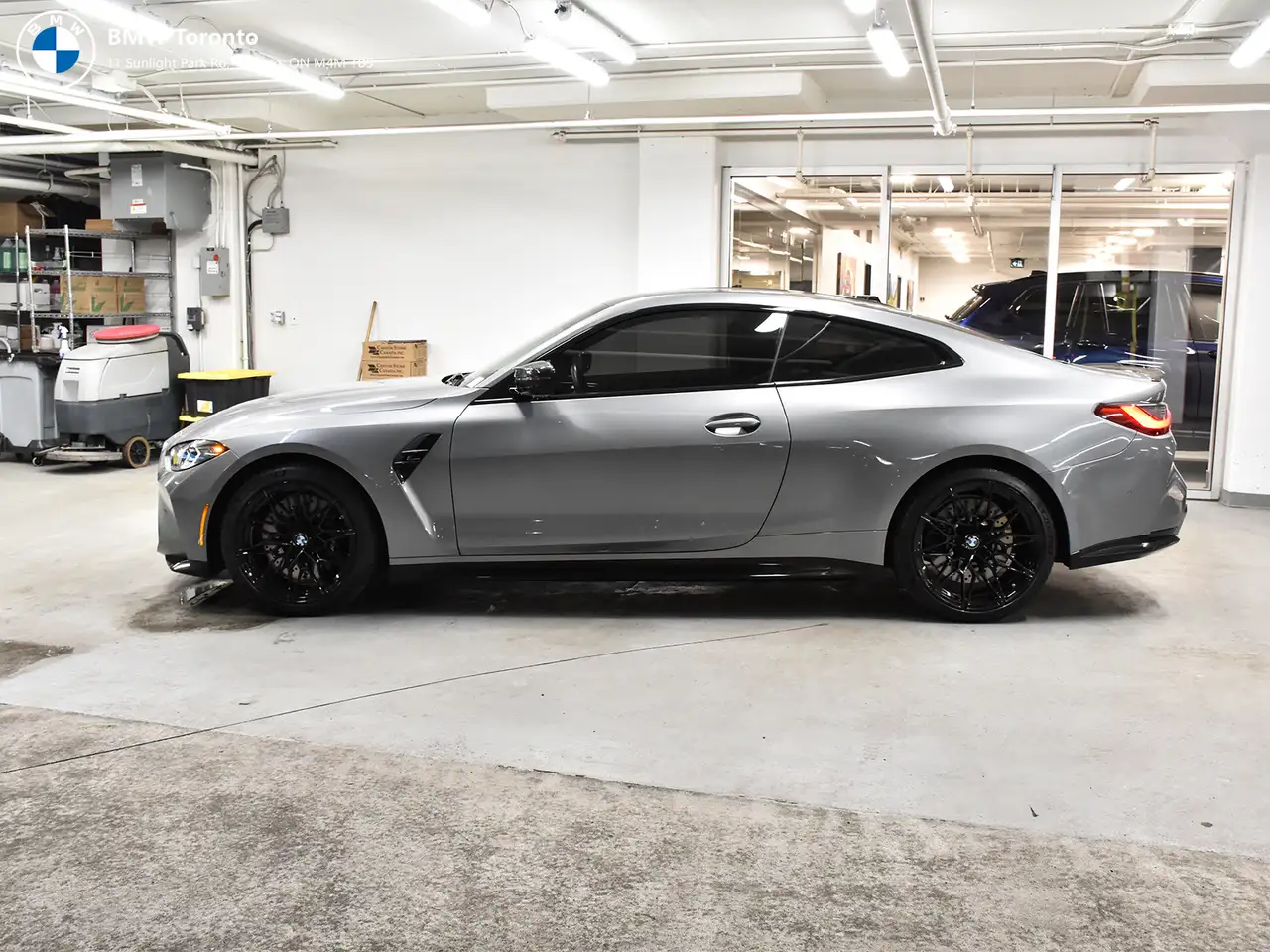 BMW M4 photo BMW M4