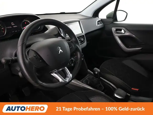 Peugeot 2008 view 11