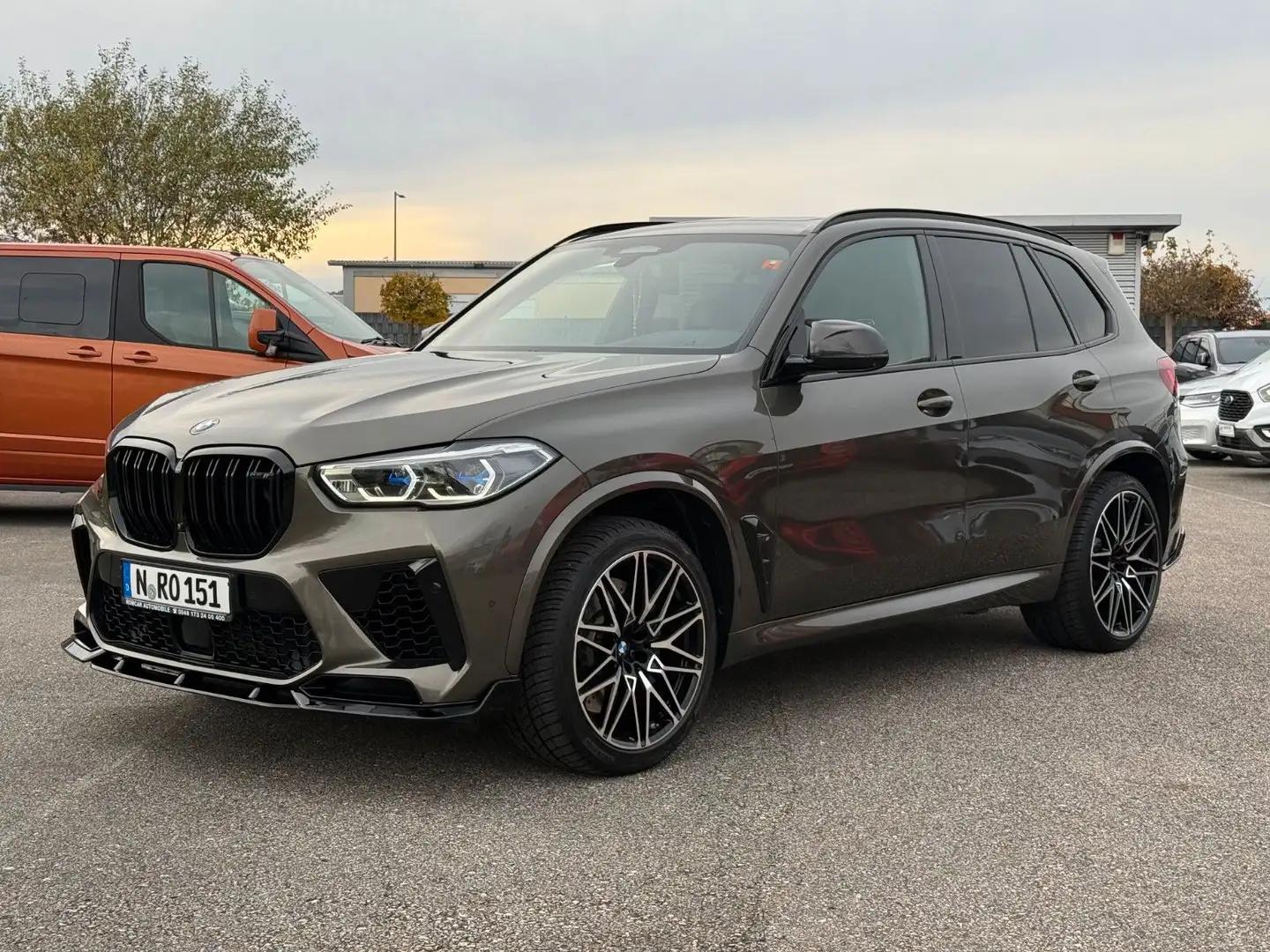 BMW X5 M Competition*AKRAPOVIC*CARBON*B&W*LASER*PANO Braun - 1