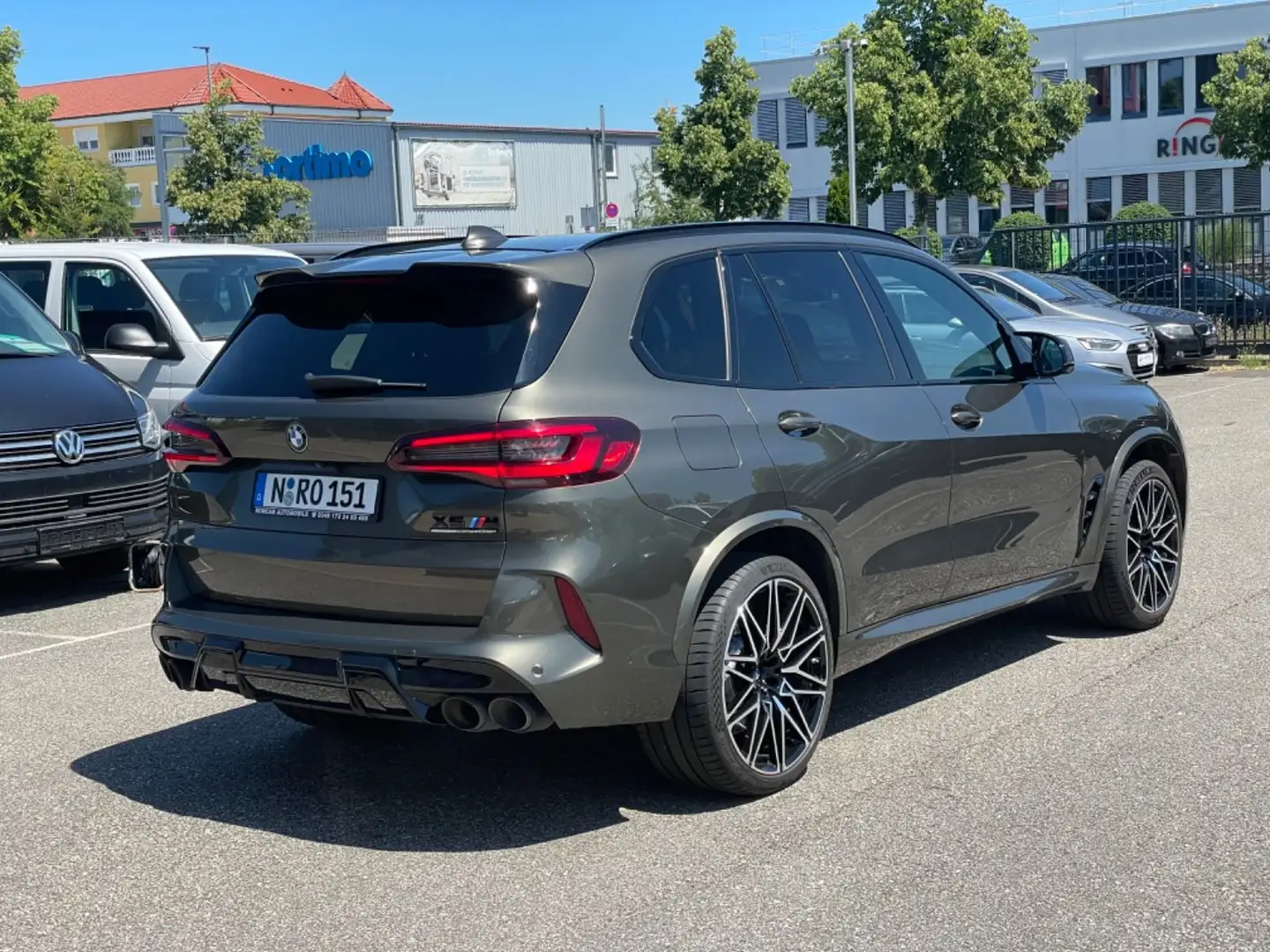 BMW X5 M Competition*AKRAPOVIC*CARBON*B&W*LASER*PANO Braun - 2