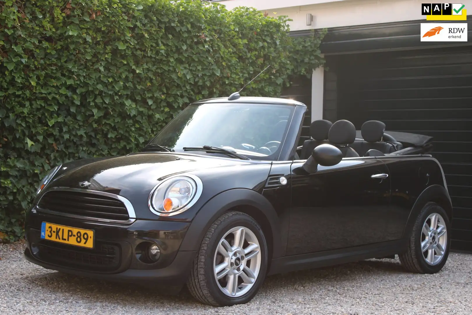 MINI One Cabrio 1.6 Businessline | Airco | Cruise control | Naviga Schwarz - 1