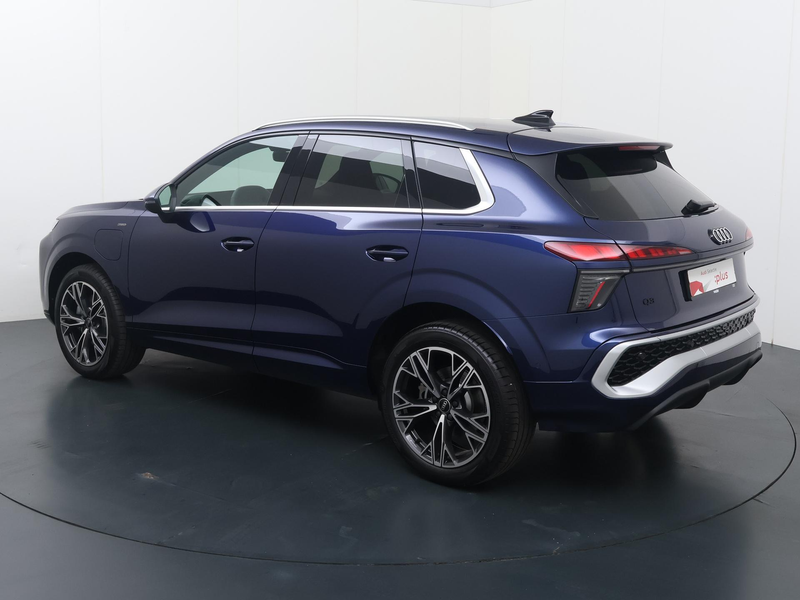 Audi Q3 S edition e-hybrid 200 kW / 272 PK | Audi Sport ve — photo 4