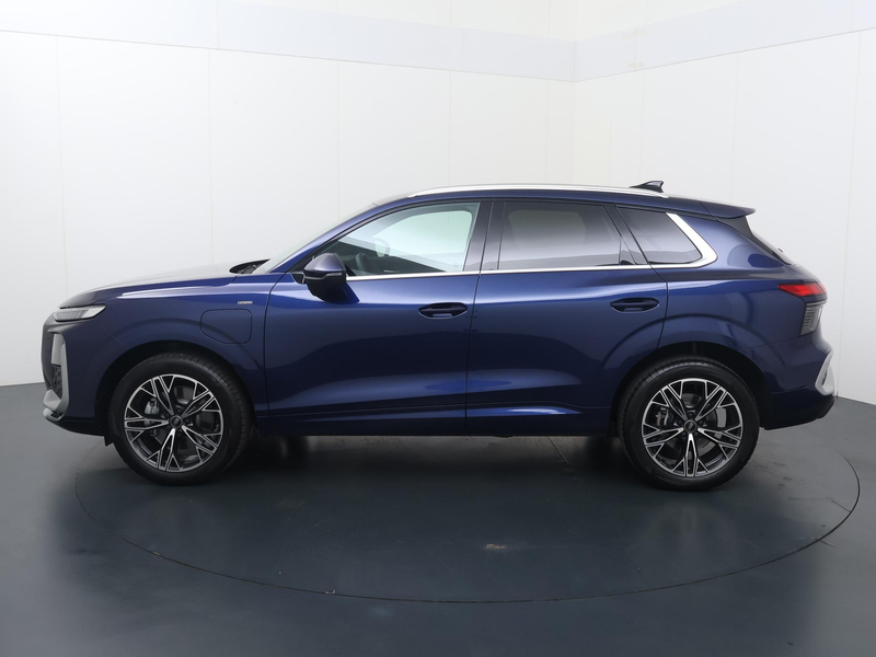 Audi Q3 S edition e-hybrid 200 kW / 272 PK | Audi Sport ve — photo 2