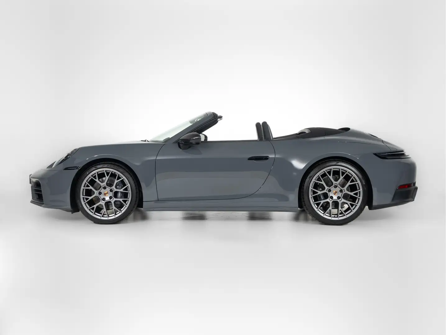 Porsche 992 Carrera Cabriolet Nieuwste Model Gris - 2