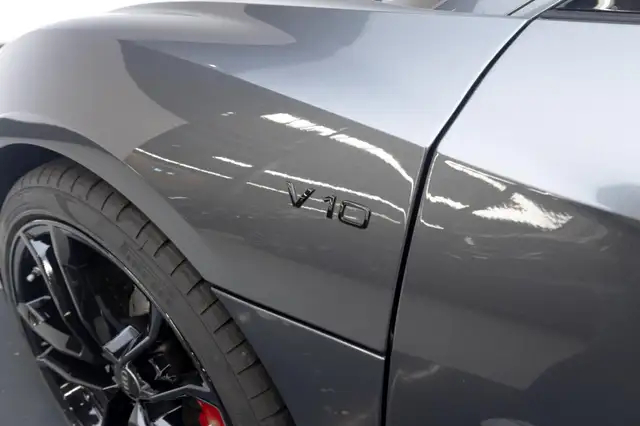 Audi R8 view 19