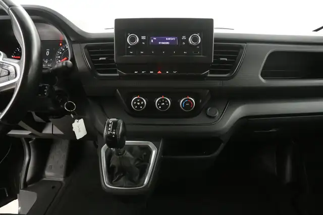 Renault Trafic view 12