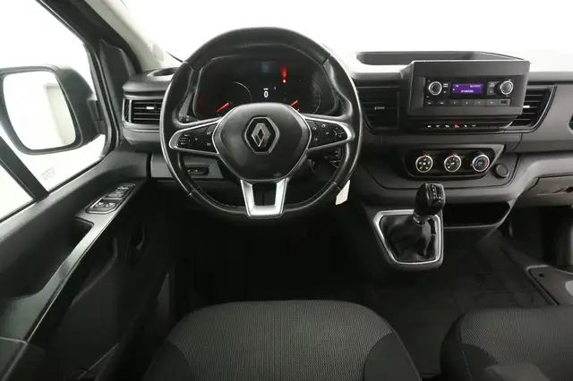 Renault Trafic view 2