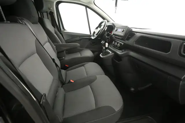 Renault Trafic view 25