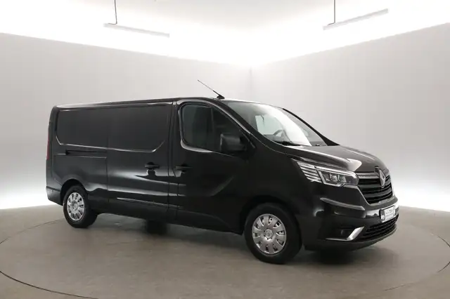 Renault Trafic view 6