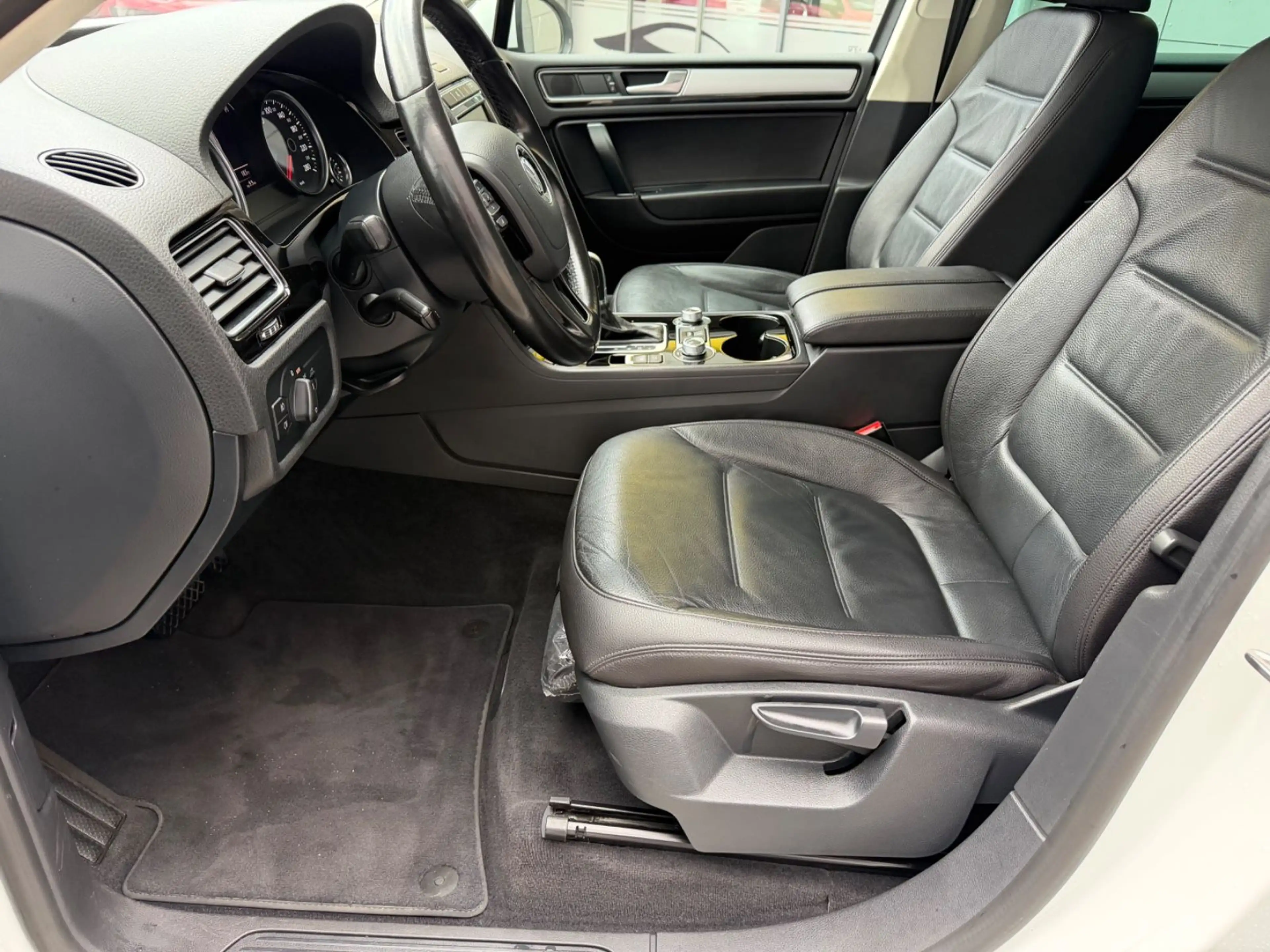 Volkswagen Touareg V6 TDI Terrain Tech/ALLRAD/AHK/KAMERA/LE — photo 12