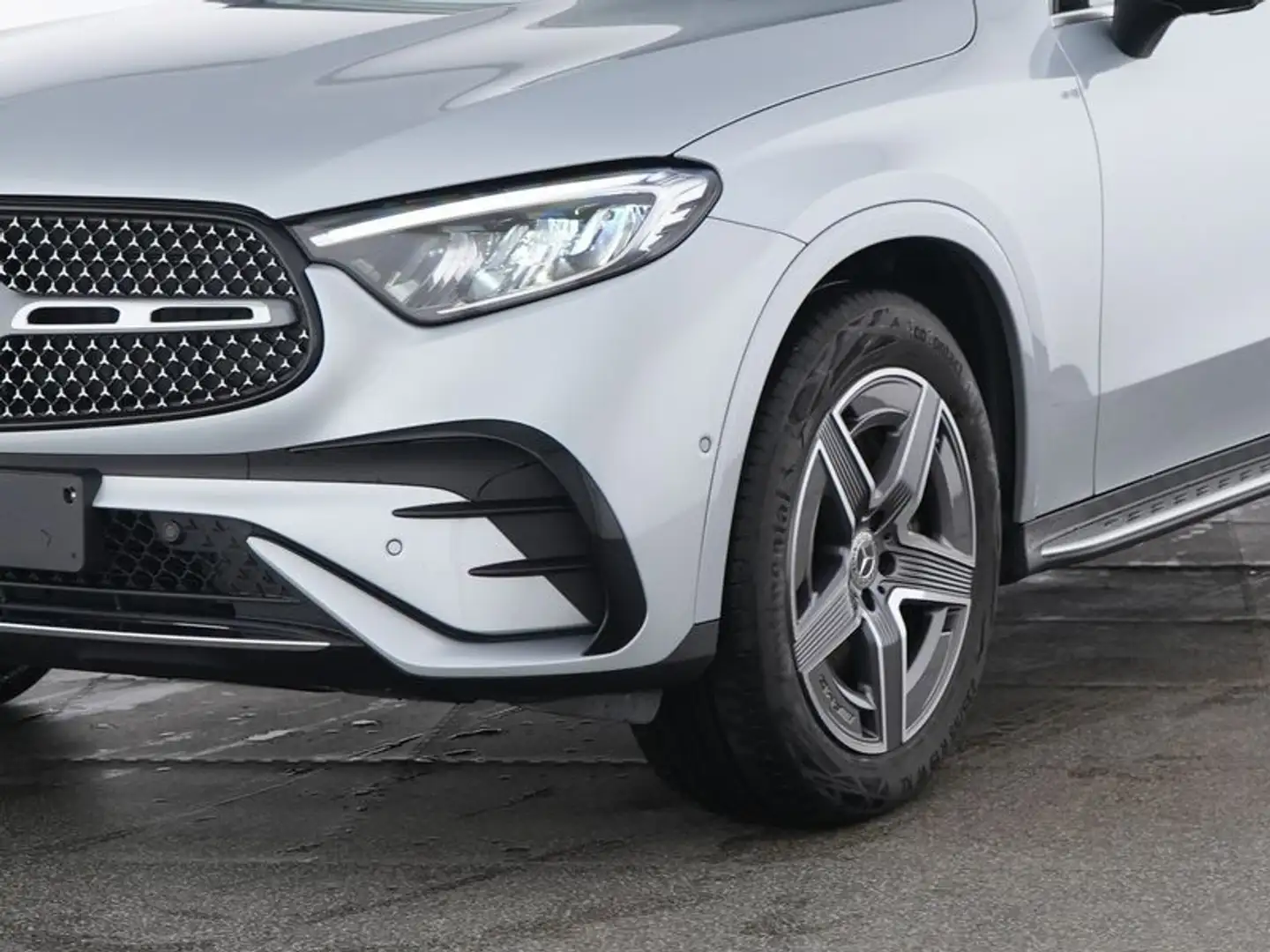 Mercedes-Benz GLC 200 4M AMG*AHK*Distronic*360°*Totwink*Memor* Silber - 2