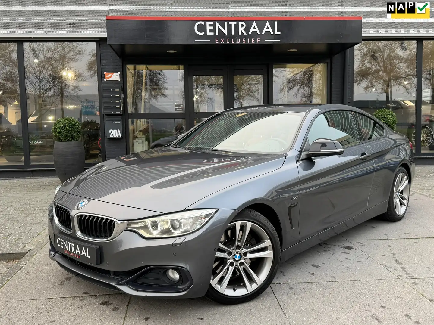 BMW 428 4-serie Coupé 428i High Exe Sportline|Head-Up|Came Grijs - 1