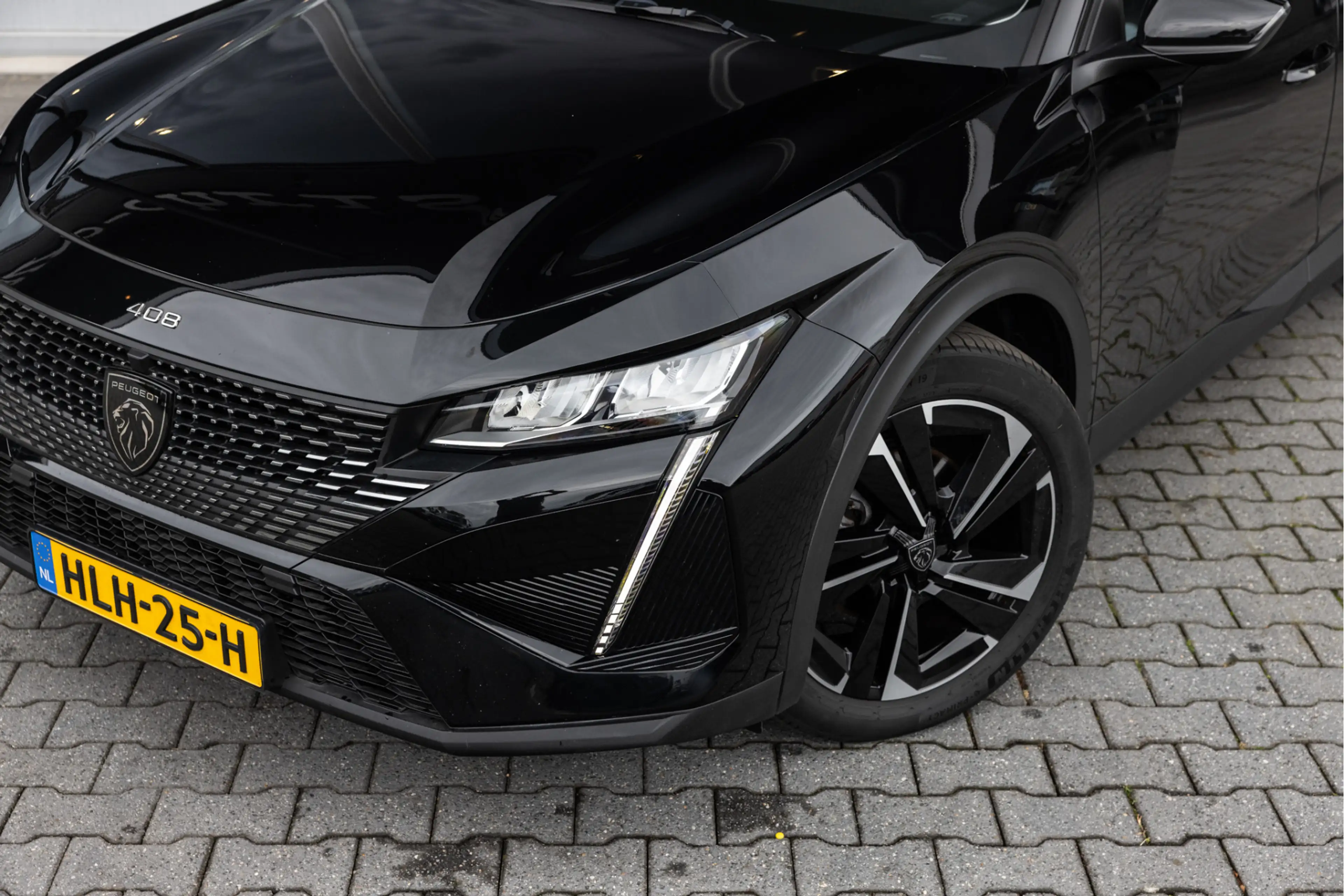 Peugeot 408 1.2 Hybrid 145 e-DCS6 Allure | Camera | 19" | ACC — photo 34