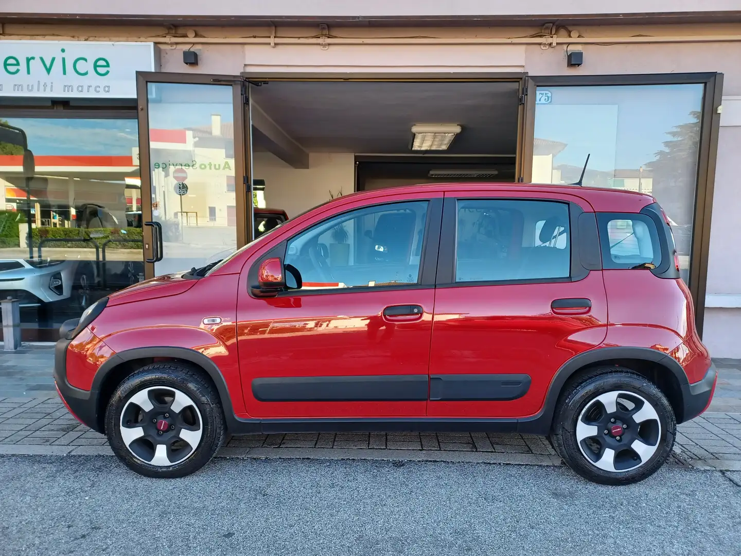Fiat Panda Panda 1.0 firefly hybrid CROSS Rosso - 1