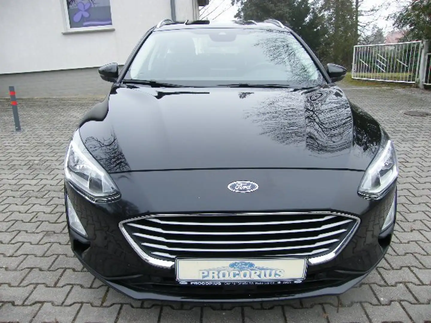Ford Focus Focus Turnier Cool & Connect AUTOMATIC+WNTERPAKET! Schwarz - 2