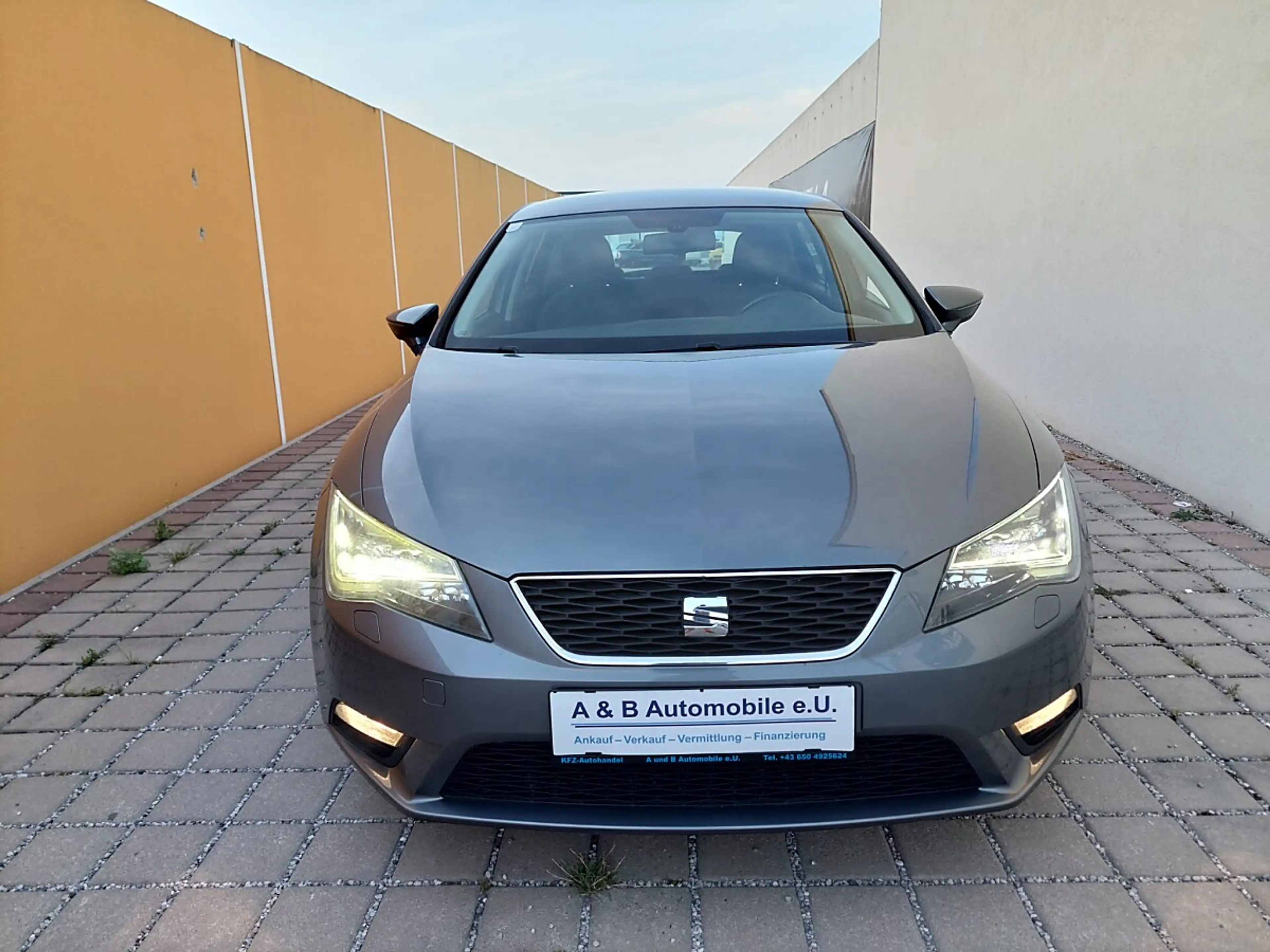 SEAT Leon Style 1,6 TDI CR Start-Stopp — photo 4