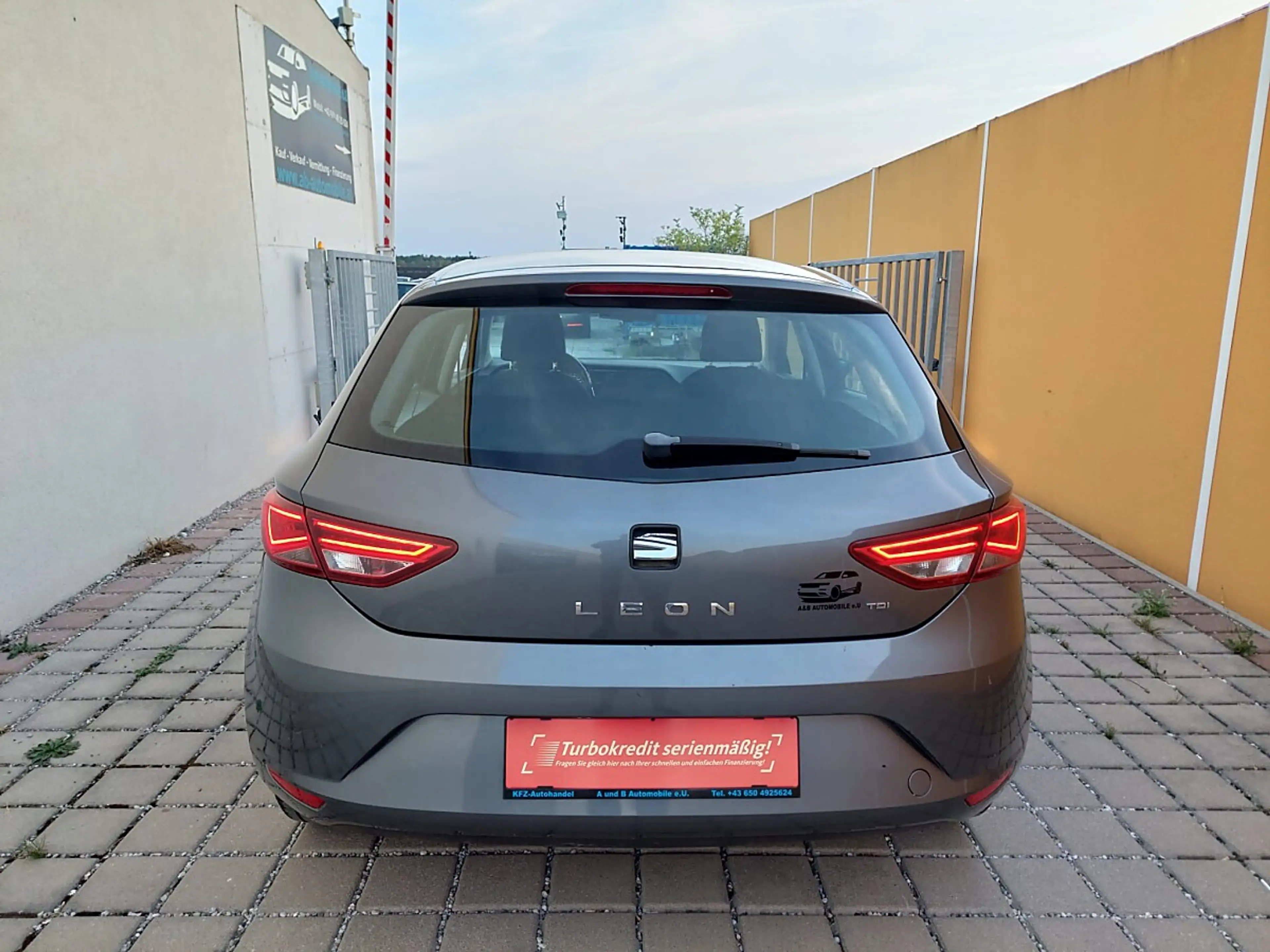 SEAT Leon Style 1,6 TDI CR Start-Stopp — photo 3