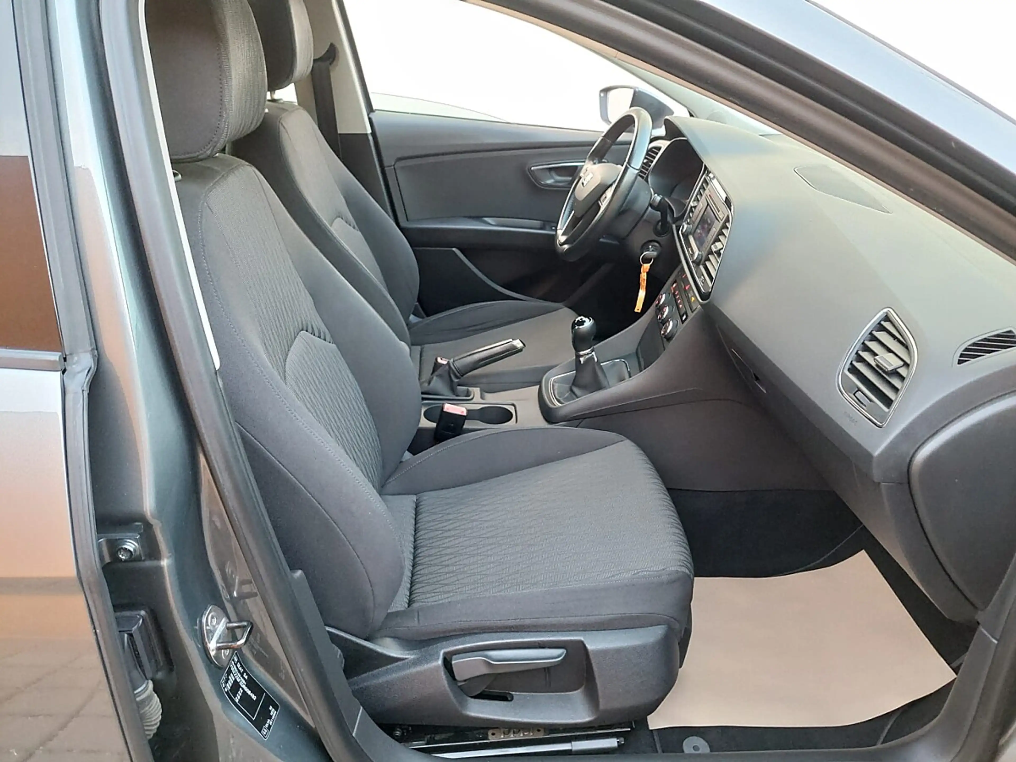 SEAT Leon Style 1,6 TDI CR Start-Stopp — photo 14