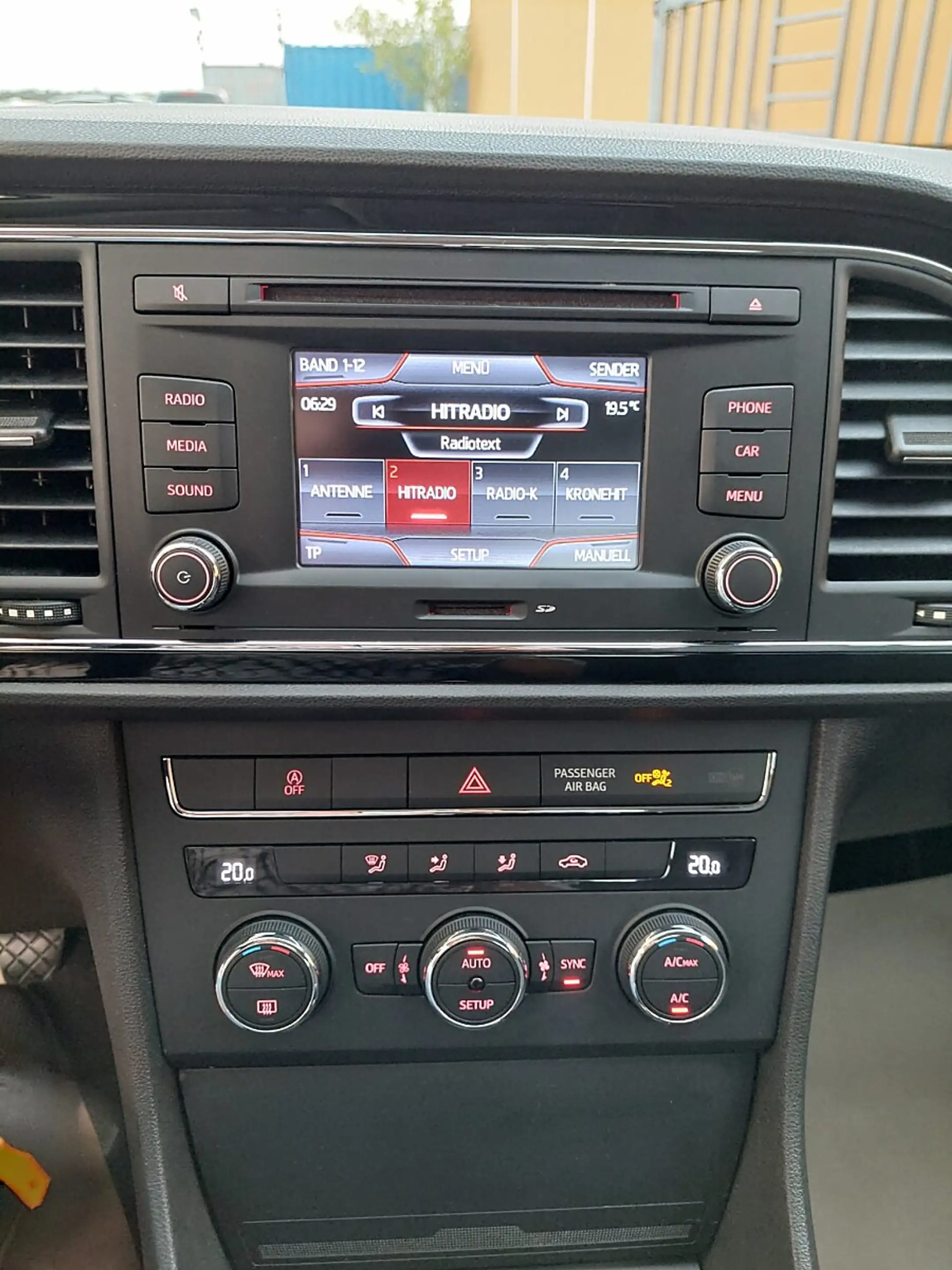 SEAT Leon Style 1,6 TDI CR Start-Stopp — photo 13