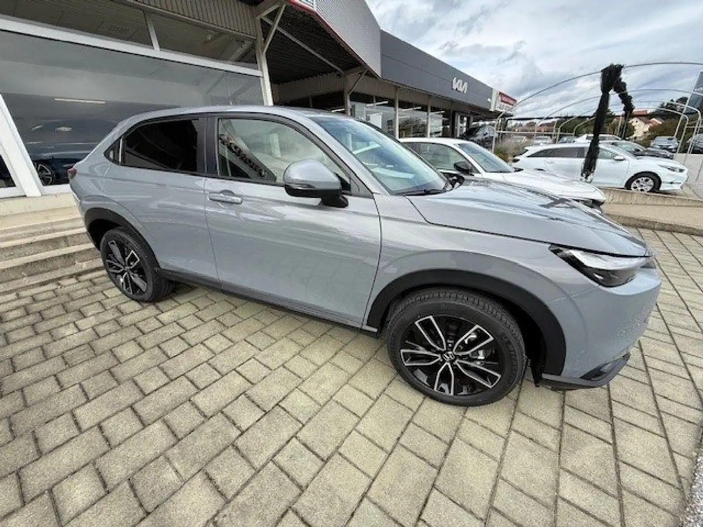 Honda HR-V Elegance Grau - 1