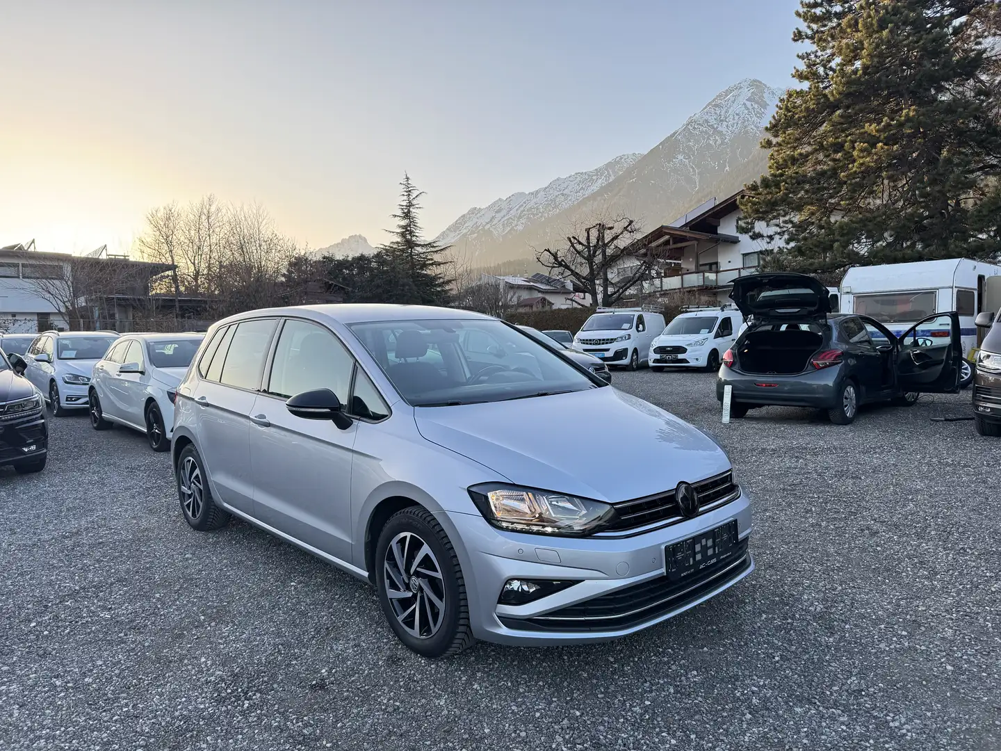 Volkswagen Golf Sportsvan Join Grau - 1