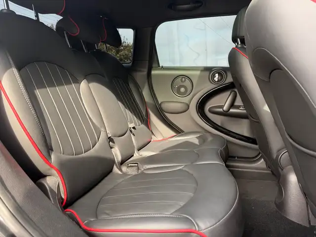 Mini Countryman view 11