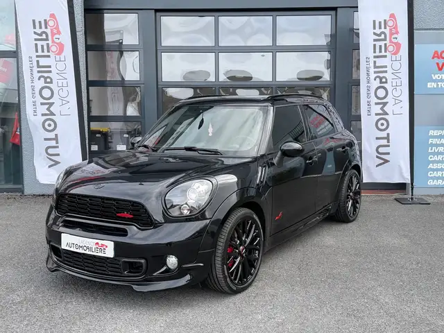 Mini Countryman view 2