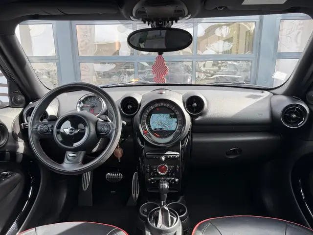 Mini Countryman view 7